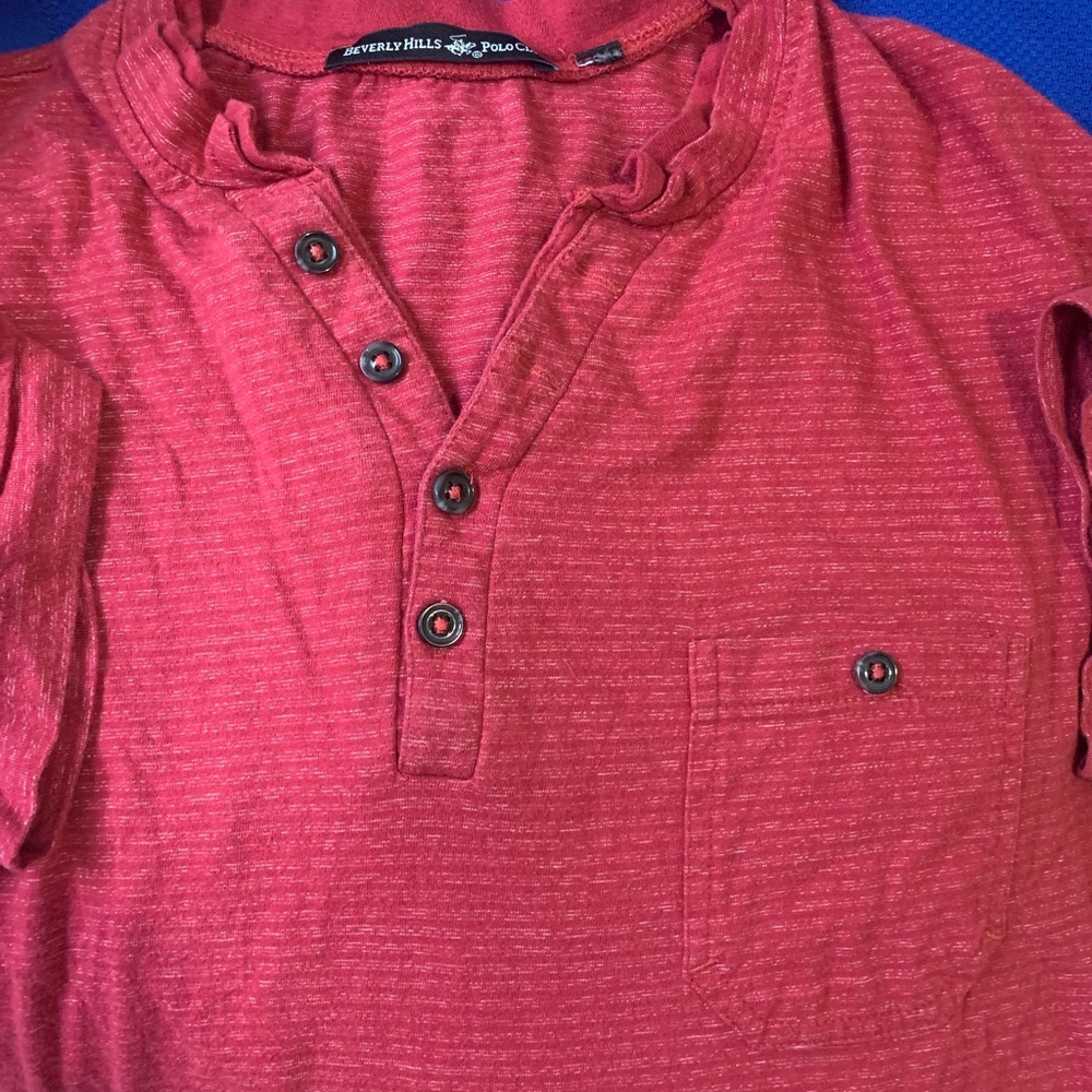 Old navy t shirt 👕